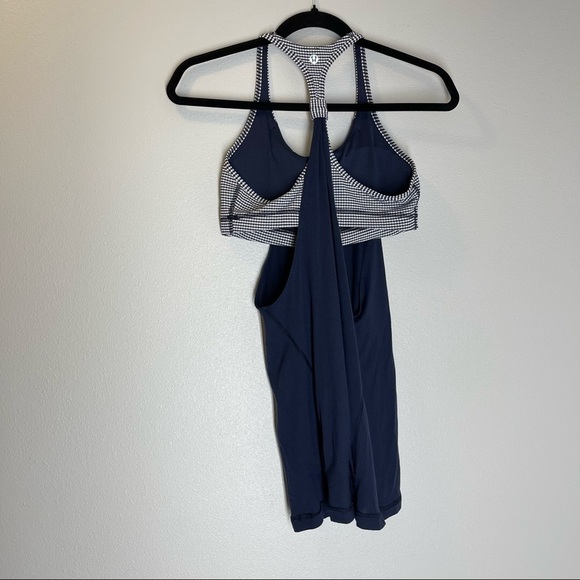 Lululemon Practice Freely Tank Top Inkwell Dark Navy Built in Sports Bra Size 6 - Picture 7 of 10